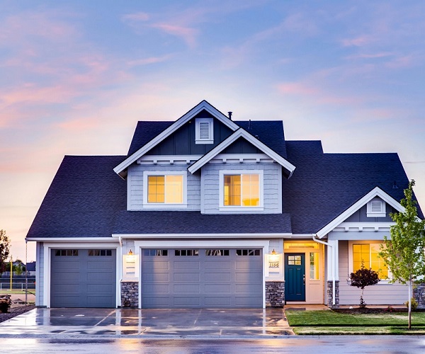 pexels-binyamin-mellish-106399 - Copy